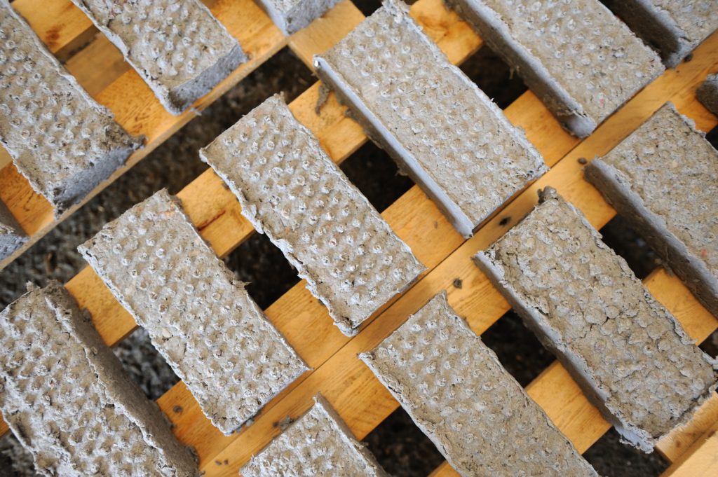 Les briques de papier