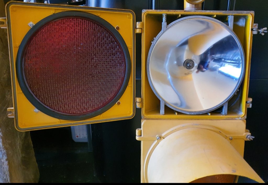 Capot du feu ouvert